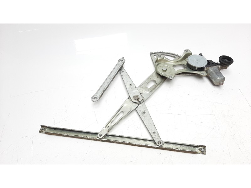 Recambio de elevalunas delantero derecho para toyota rav 4 (a3) executive referencia OEM IAM 6980152080 106905815 116038