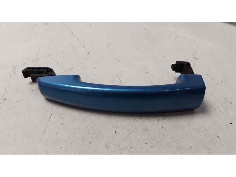 Recambio de maneta exterior delantera derecha para opel corsa e color edition referencia OEM IAM   