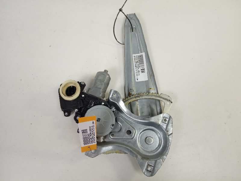 Recambio de elevalunas trasero derecho para toyota auris hybrid active referencia OEM IAM 857200D120  