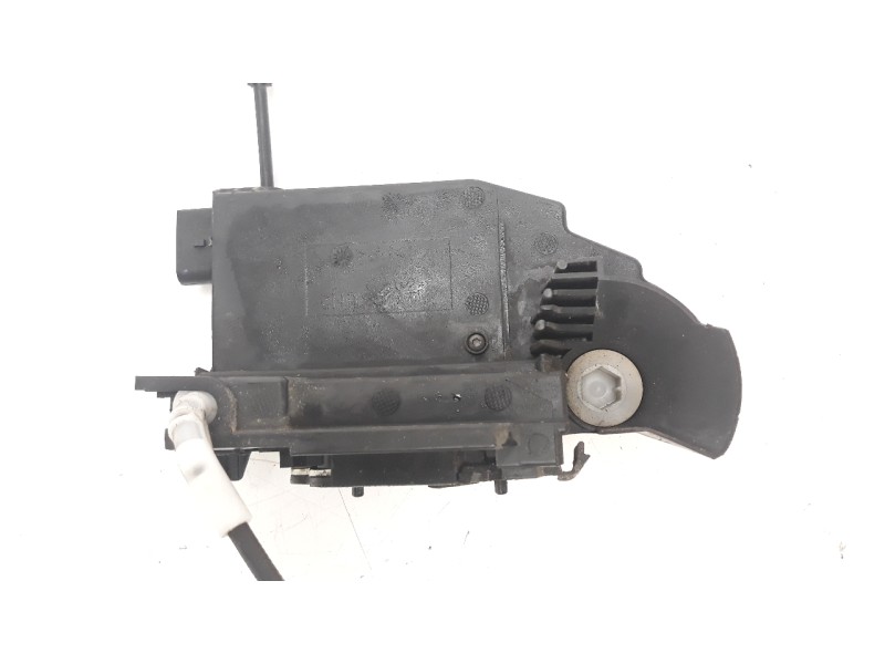 Recambio de cerradura puerta delantera izquierda para peugeot 308 1.6 blue-hdi fap referencia OEM IAM 9810309480  