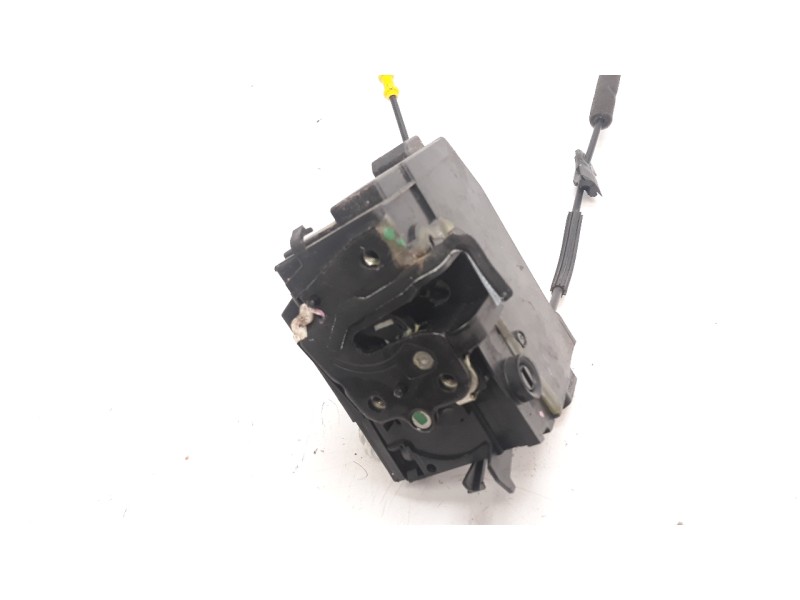 Recambio de cerradura puerta trasera izquierda para peugeot 308 1.6 blue-hdi fap referencia OEM IAM 9810309980  