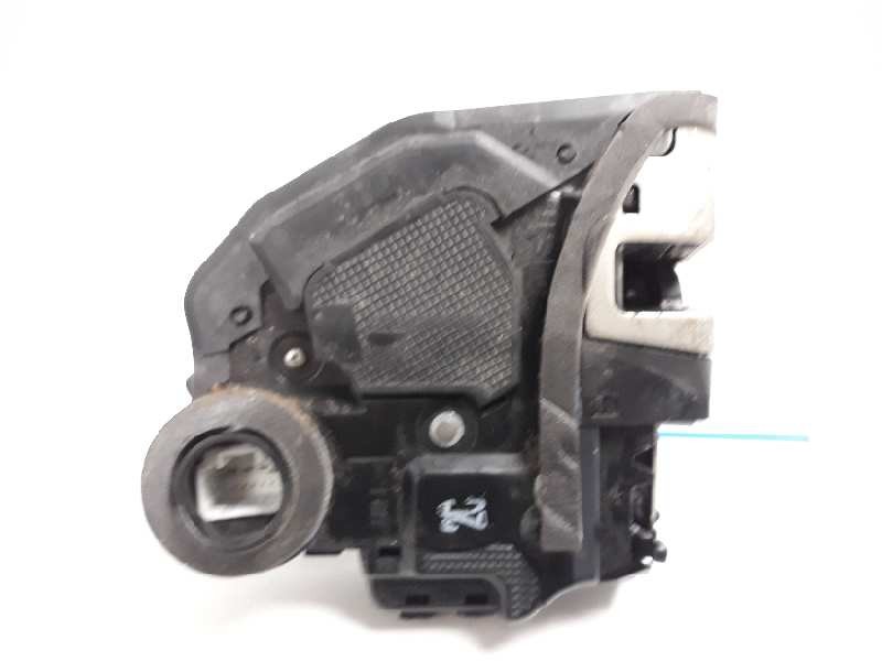 Recambio de cerradura puerta trasera derecha para toyota auris hybrid active referencia OEM IAM   