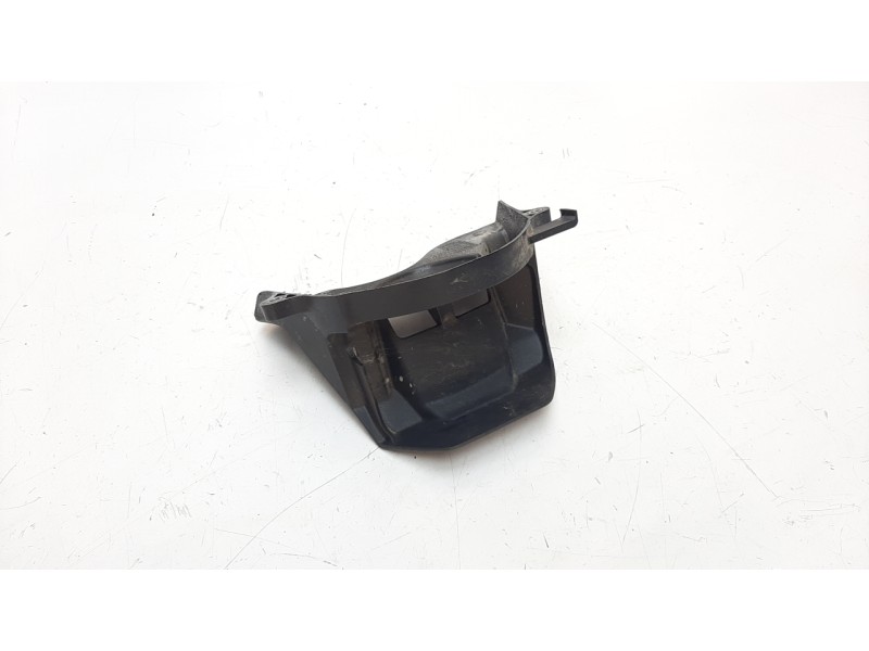 Recambio de moldura para honda cb 650r referencia OEM IAM 11351MJED000  