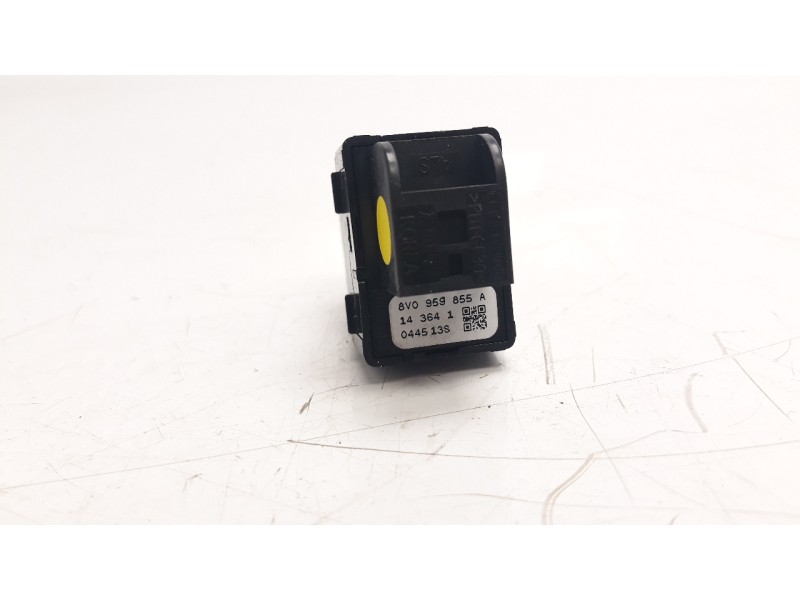 Recambio de mando elevalunas delantero derecho para audi a3 sportback (8va) 1.8 16v tfsi referencia OEM IAM 8V0959855A IAF250037