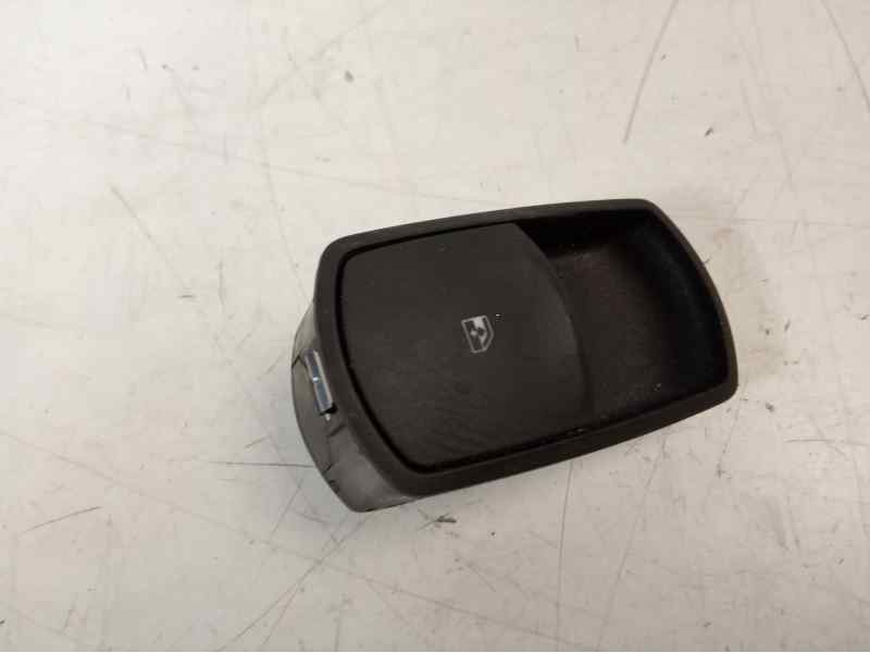 Recambio de mando elevalunas delantero derecho para opel corsa e color edition referencia OEM IAM 13430018  