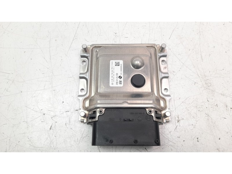 Recambio de centralita motor uce para hyundai tucson 1.6 crdi cat referencia OEM IAM 296102U150  