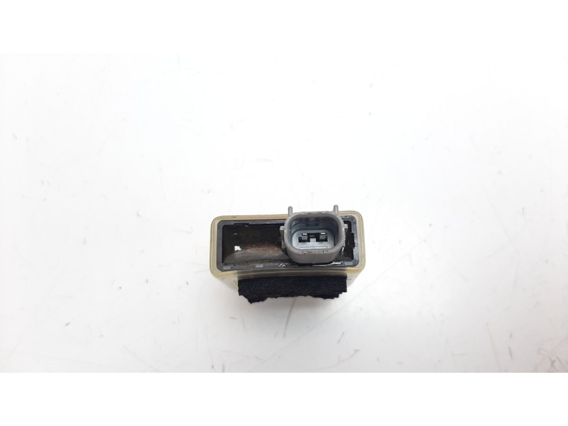 Recambio de modulo electronico para honda cb 650r referencia OEM IAM MZ02C001H01 6N20X30314633 