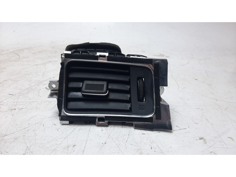 Recambio de rejilla aireadora para nissan pulsar (c13) 1.2 16v cat referencia OEM IAM 687613ZPOA  