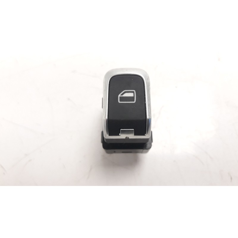 Recambio de mando elevalunas trasero izquierdo para audi a3 sportback (8va) 1.8 16v tfsi referencia OEM IAM 8V0959855A IAF250037