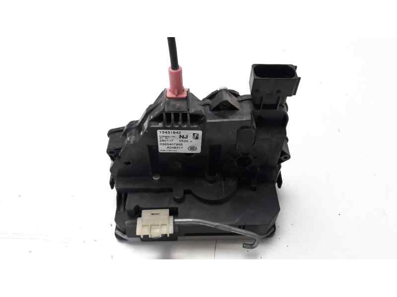 Recambio de cerradura puerta trasera izquierda para opel corsa e color edition referencia OEM IAM 13431842  