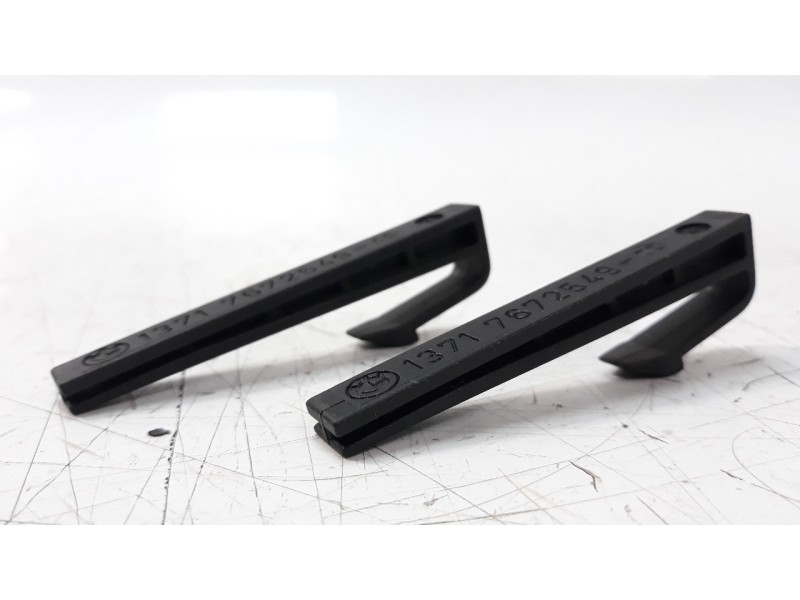 Recambio de moldura para bmw f 800 r f 800 r referencia OEM IAM 13727672549  