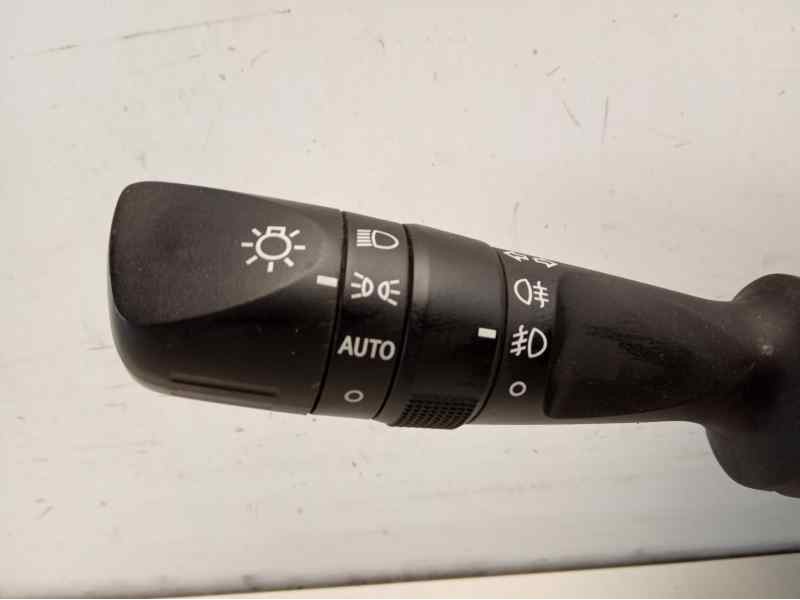 Recambio de mando intermitentes para toyota auris 1.8 16v cat (híbrido) referencia OEM IAM 17F852  
