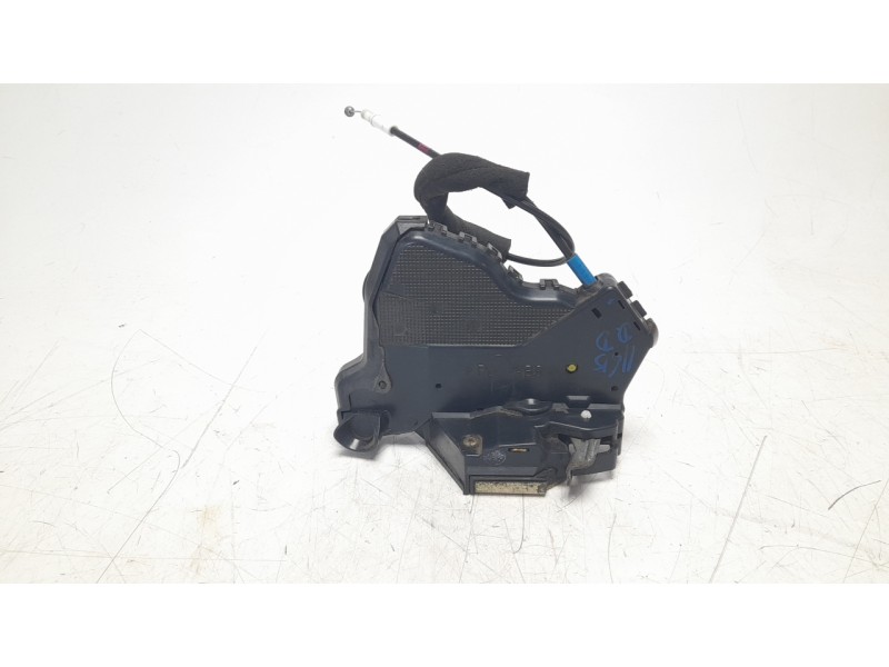 Recambio de cerradura puerta delantera derecha para toyota land cruiser (j12) 3.0 turbodiesel referencia OEM IAM 6903033272  