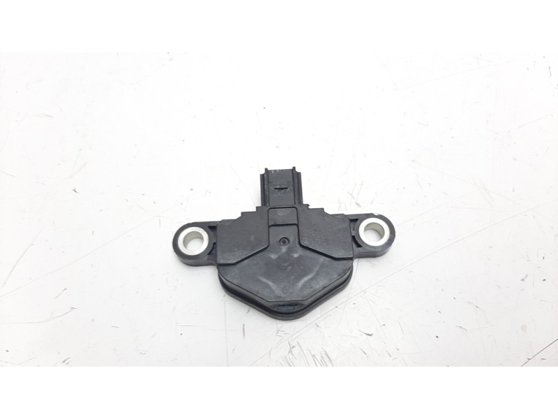 Recambio de sensor para honda cb 650r referencia OEM IAM AVA1002B  