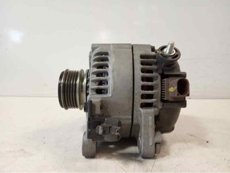 Recambio de alternador para hyundai tucson klass bluedrive referencia OEM IAM 373002A700 ALF110004RC 