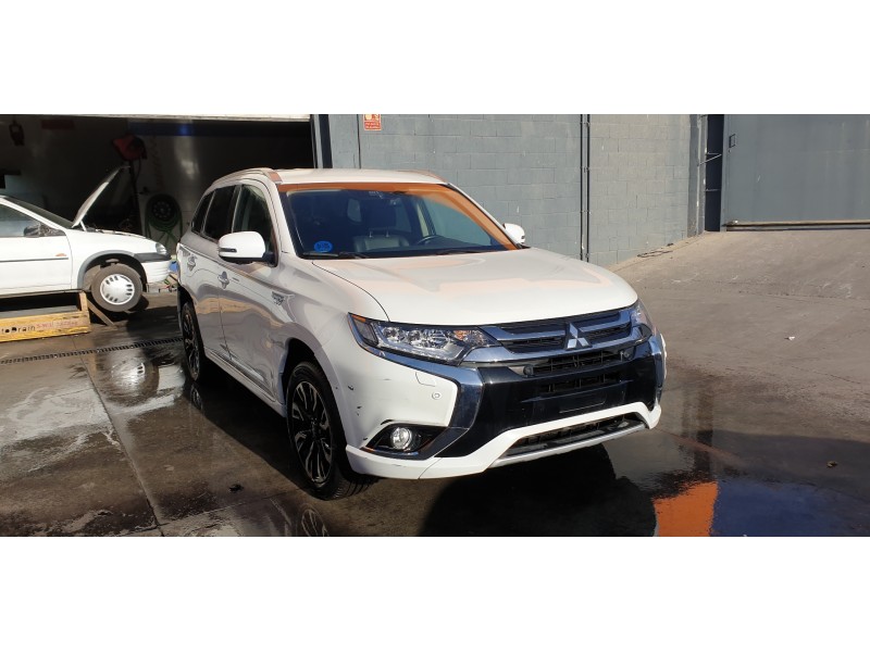 mitsubishi outlander (gf0) del año 2018