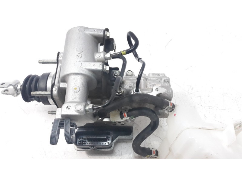 Recambio de abs para toyota rav4 hybrid 4x2 advance referencia OEM IAM 4705042211  