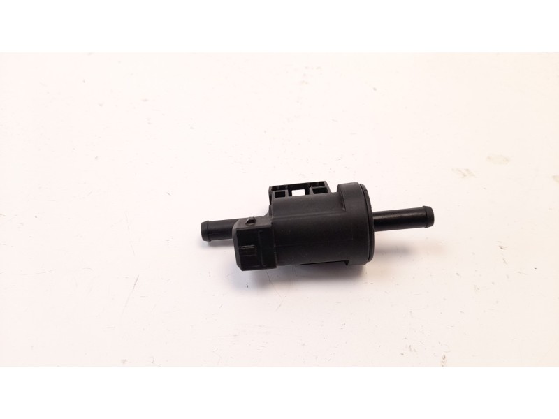 Recambio de valvula aire adicional para bmw s 1000 rr s 1000 rr referencia OEM IAM 13901465030  