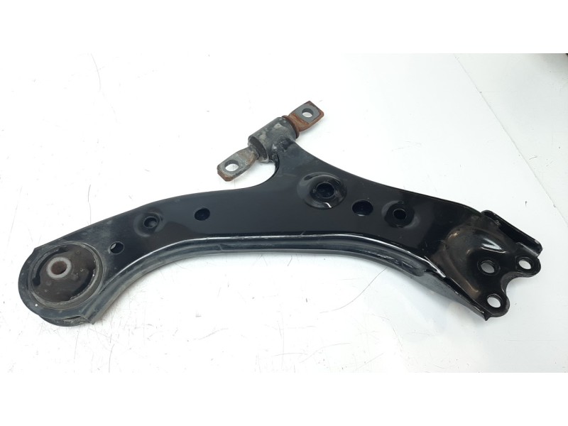 Recambio de brazo suspension inferior delantero izquierdo para toyota rav4 hybrid 4x2 advance referencia OEM IAM 4806942070  