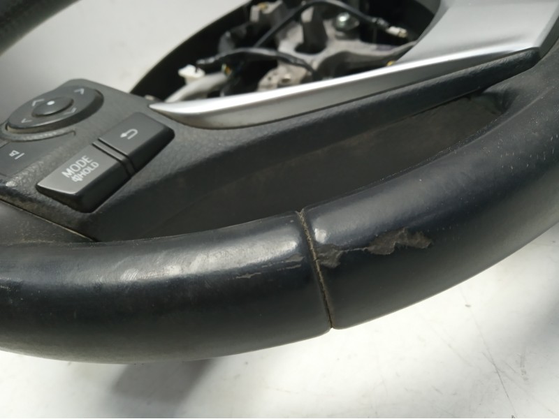 Recambio de volante para toyota auris 1.8 16v cat (híbrido) referencia OEM IAM 6212135  
