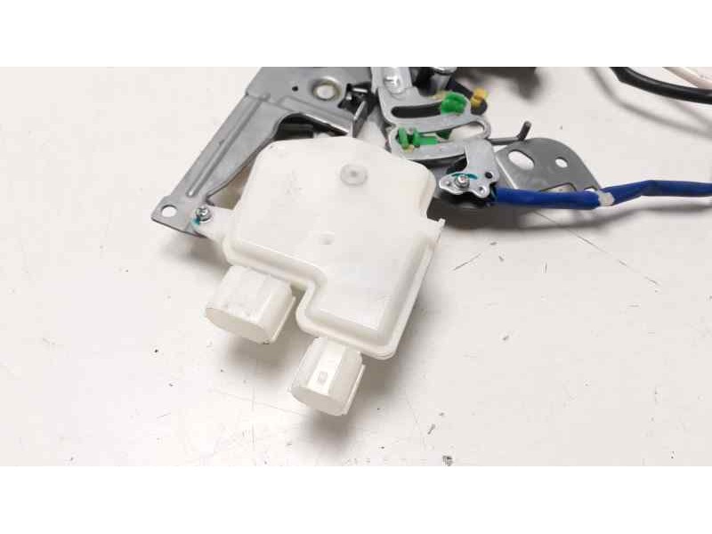 Recambio de cerradura puerta trasera derecha para mazda 5 (cw) iruka referencia OEM IAM   