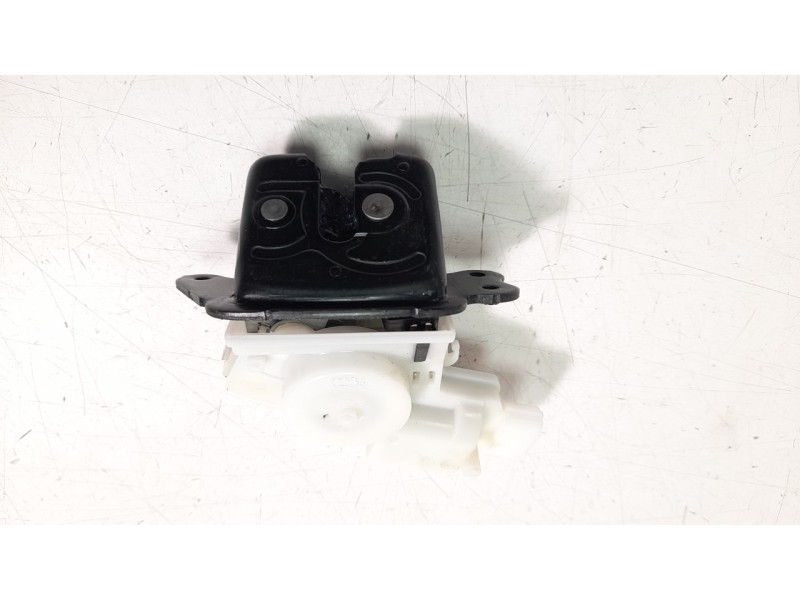 Recambio de cerradura maletero / porton para toyota rav4 hybrid 4x2 advance referencia OEM IAM 6935042090  