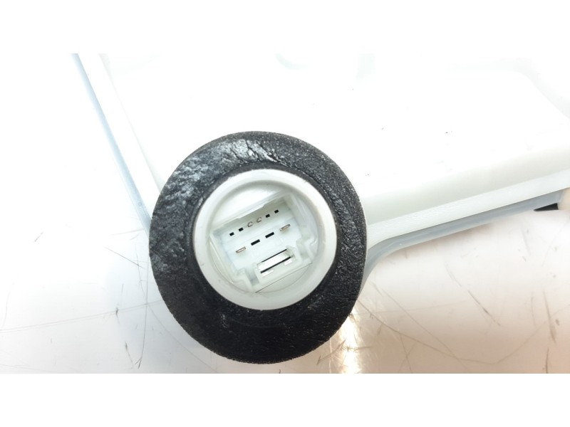 Recambio de cerradura puerta delantera derecha para toyota rav4 hybrid 4x2 advance referencia OEM IAM 6903062010  
