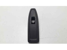 MANDO ELEVALUNAS DELANTERO DERECHO 61319208107 