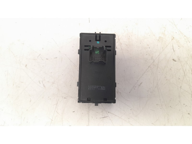 Recambio de mando elevalunas delantero derecho para opel astra k lim. 5türig 1.6 cdti dpf referencia OEM IAM 13408448  