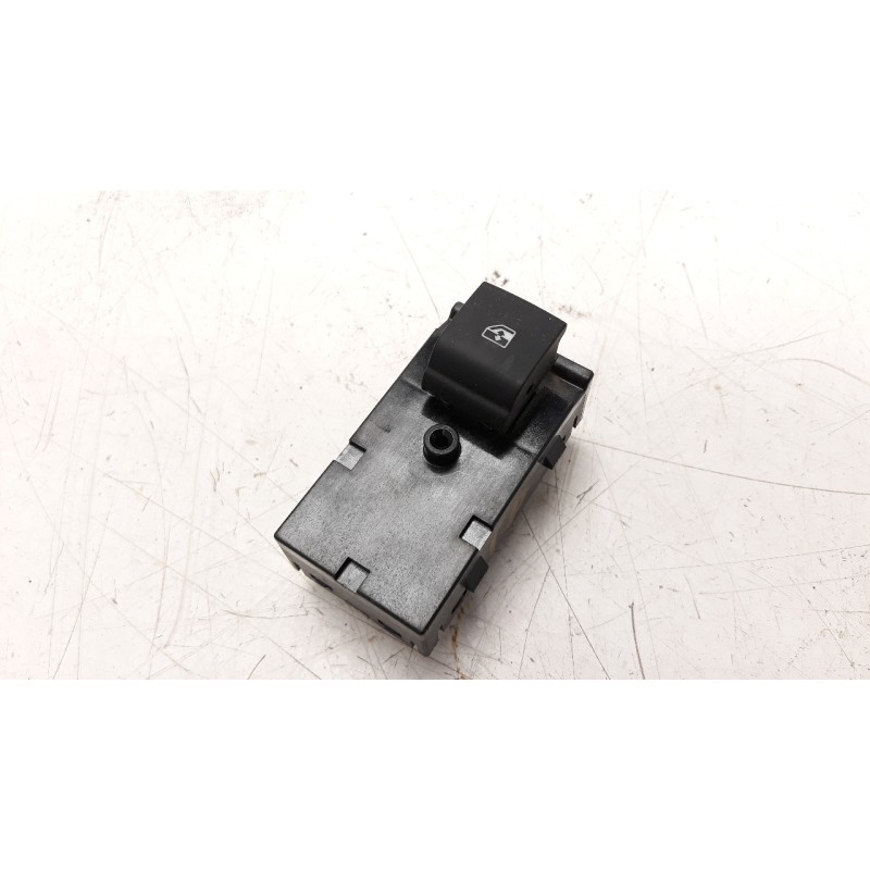 Recambio de mando elevalunas trasero derecho para opel astra k lim. 5türig 1.6 cdti dpf referencia OEM IAM 13408452  