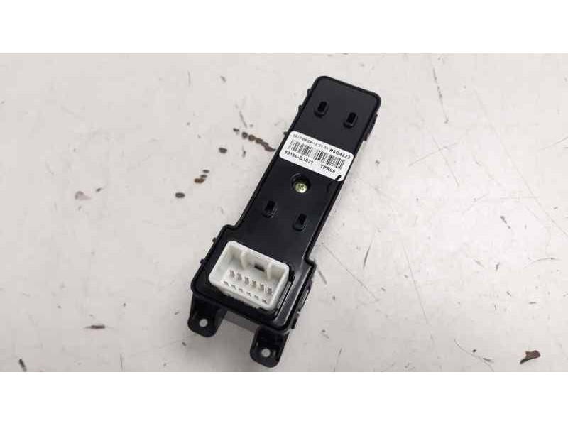 Recambio de mando elevalunas trasero derecho para hyundai tucson klass bluedrive referencia OEM IAM 93580D3031  