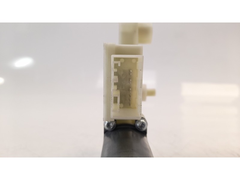 Recambio de motor elevalunas trasero derecho para skoda spaceback (5h) ambition referencia OEM IAM 5JA959812H  