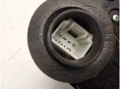 Recambio de cerradura puerta trasera derecha para toyota auris 1.8 16v cat (híbrido) referencia OEM IAM    2