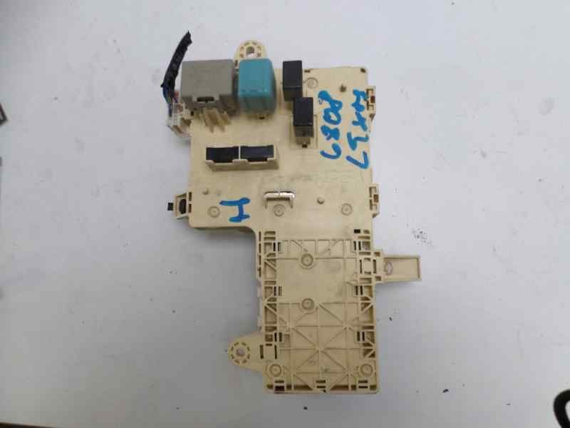 Recambio de caja reles / fusibles para toyota lexus is 200 (gxe10) 2.0 cat referencia OEM IAM CAJARELES/FUSIBLES  