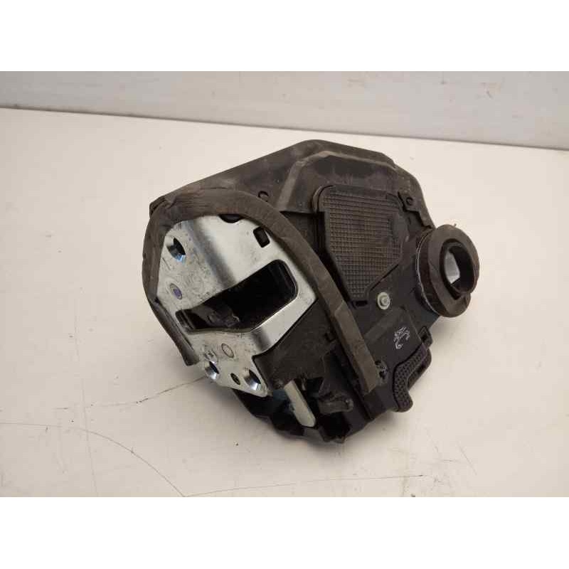 Recambio de cerradura puerta trasera izquierda para toyota auris 1.8 16v cat (híbrido) referencia OEM IAM   