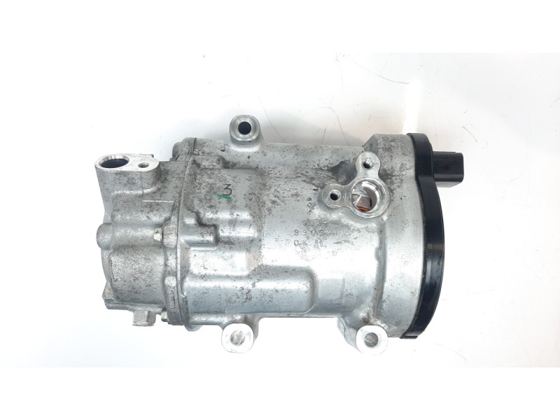 Recambio de compresor aire acondicionado para toyota rav4 hybrid 4x2 advance referencia OEM IAM 8837033050  