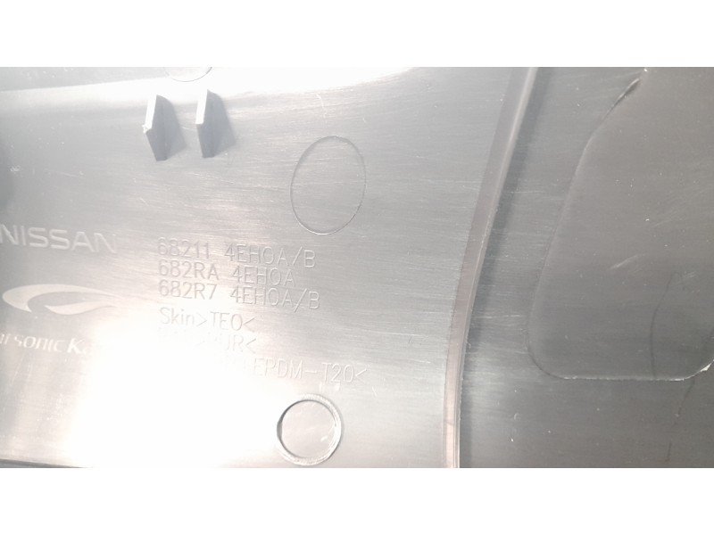 Recambio de moldura para nissan qashqai (j11) tekna referencia OEM IAM 682114EH0A  