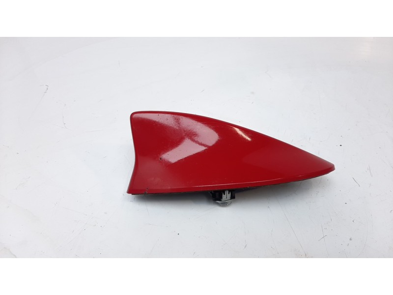Recambio de antena para lexus ct 1.8 16v cat (híbrido) referencia OEM IAM 8607776010D1  
