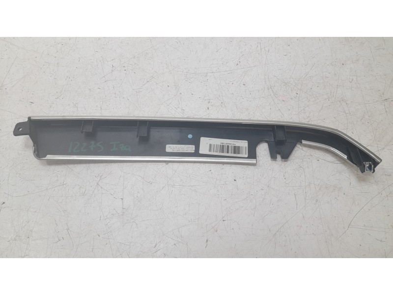 Recambio de moldura para land rover discovery sport (l550) 2.0 d 4x4 referencia OEM IAM FK72640E73BF  