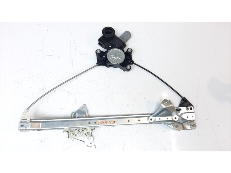 Recambio de elevalunas delantero derecho para toyota rav4 hybrid 4x2 advance referencia OEM IAM 6980142070  