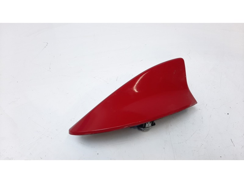 Recambio de antena para lexus ct 1.8 16v cat (híbrido) referencia OEM IAM 8607776010D1  
