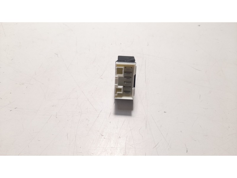 Recambio de mando elevalunas delantero izquierdo para peugeot boxer caja abierta (rs3700)(330/350)(´02) referencia OEM IAM 6554T