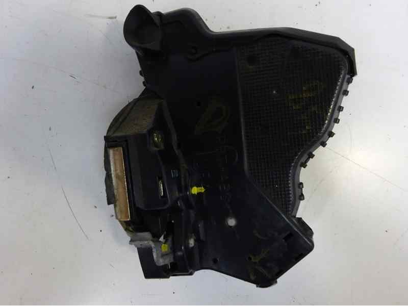 Recambio de cerradura puerta delantera derecha para toyota corolla (e12) 2.0 d-4d linea sol berlina referencia OEM IAM   
