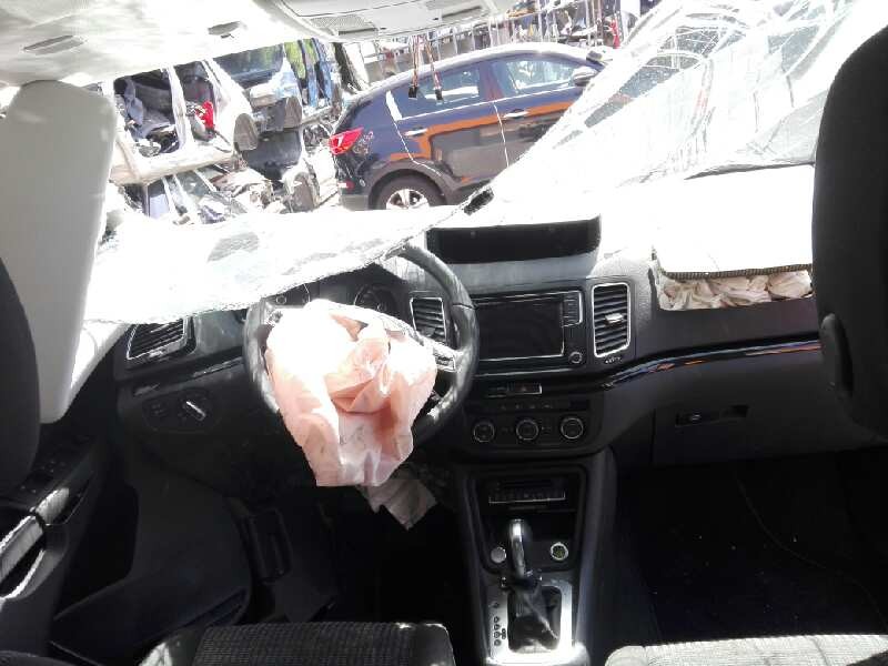 seat alhambra (711) del año 2015