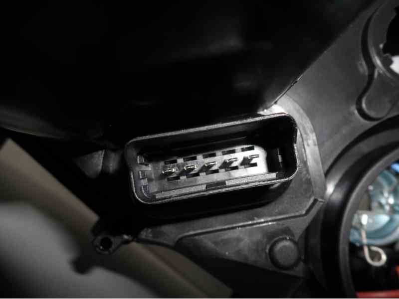 Recambio de faro izquierdo para renault megane ii berlina 5p referencia OEM IAM 260603054R 10119491002 RN4224902