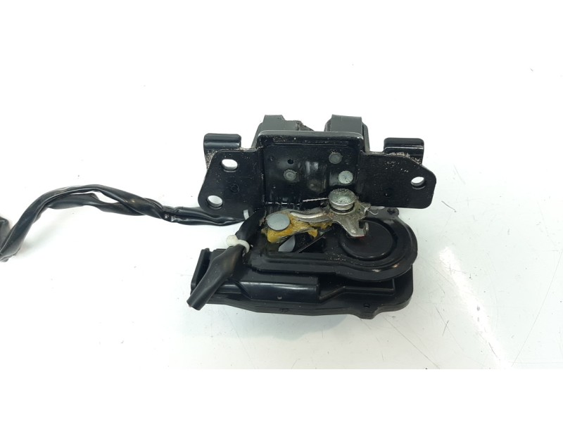 Recambio de cerradura maletero / porton para lexus ct 1.8 16v cat (híbrido) referencia OEM IAM 6935047040  