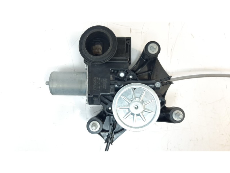 Recambio de elevalunas trasero izquierdo para toyota rav4 hybrid 4x2 advance referencia OEM IAM 6980442062  