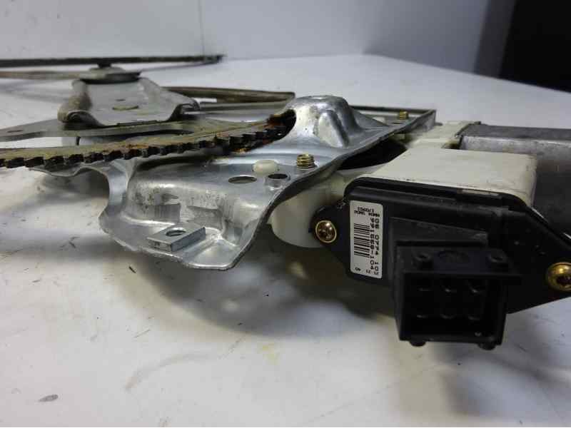 Recambio de elevalunas delantero derecho para toyota corolla (e12) 2.0 d-4d linea sol berlina referencia OEM IAM 6980112170 TA70