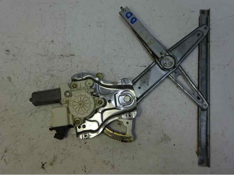 Recambio de elevalunas delantero derecho para toyota corolla (e12) 2.0 d-4d linea sol berlina referencia OEM IAM 6980112170 TA70