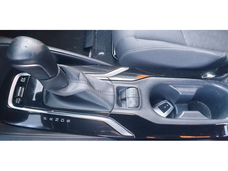 Recambio de palanca freno para toyota corolla (e21) hybrid active referencia OEM IAM 8439002020  